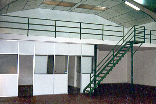 Ao 1998 - Adquisicin de la primera nave